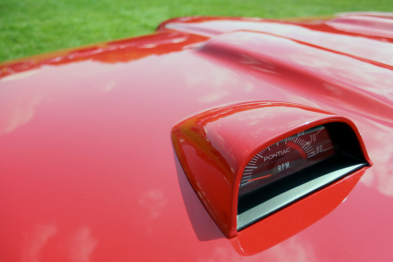 Illustration for article titled The Ten Sexiest Car Hoods